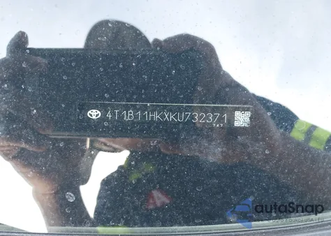 2019 Toyota Camry Le from USA, damaged, VIN 4T1B11HKXKU732371